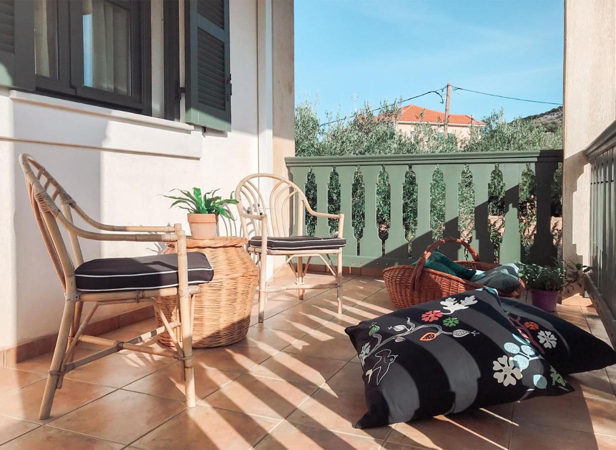 Agrilia Maison Razáta Extérieur photo
