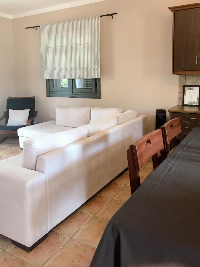 Agrilia Maison Razáta Extérieur photo